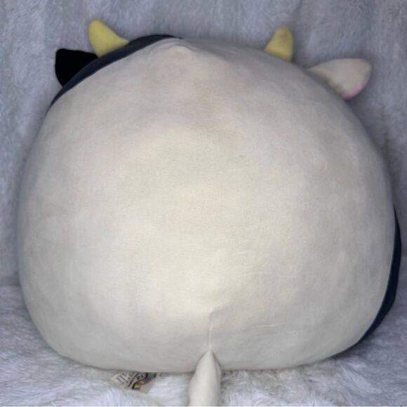 Squishmallows OG Connor the Cow 16 inch - Picture 9 of 13
